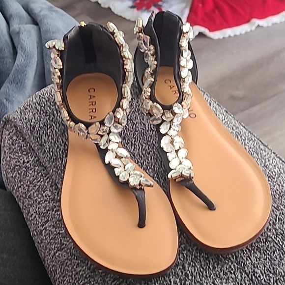Shoes - EUC Carrano Black Suede Clear Crystal Straps Gold Zipper Thong Sandals Sz 6